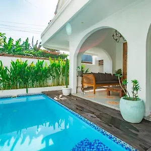  Villa Putih Indonesia